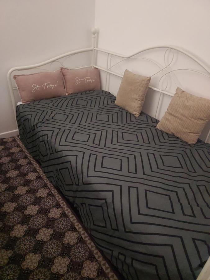 Appartement meublé avec deux chambres Moulins  Exterior foto